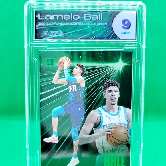 THE ULTIMATE NFL, NBA, MLB & MORE MYSTERY BUNDLE BOX 👀💯🔥🔥🔥🔥🚀🚀 - Picture 3 of 16